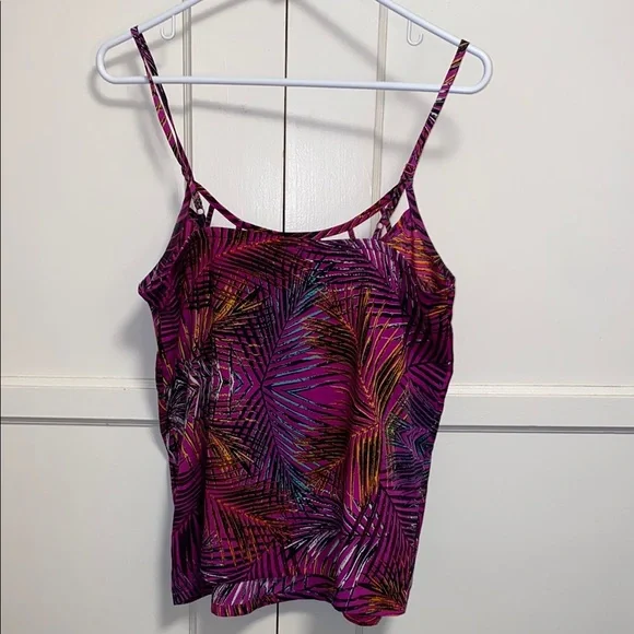 Hurley Large Red Spaghetti Strap Sleeveless Camisole with Asymmetrical Cut Out - Picture 3 of 9